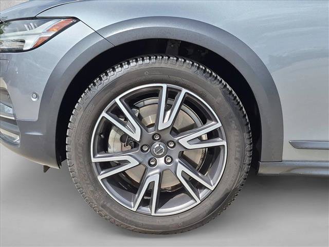 Used 2017 Volvo V90 T6 Cross Country AWD/4WD image 26