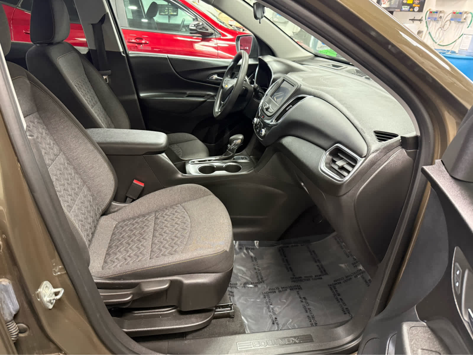 Used 2023 Chevrolet Equinox LT AWD/4WD image 13