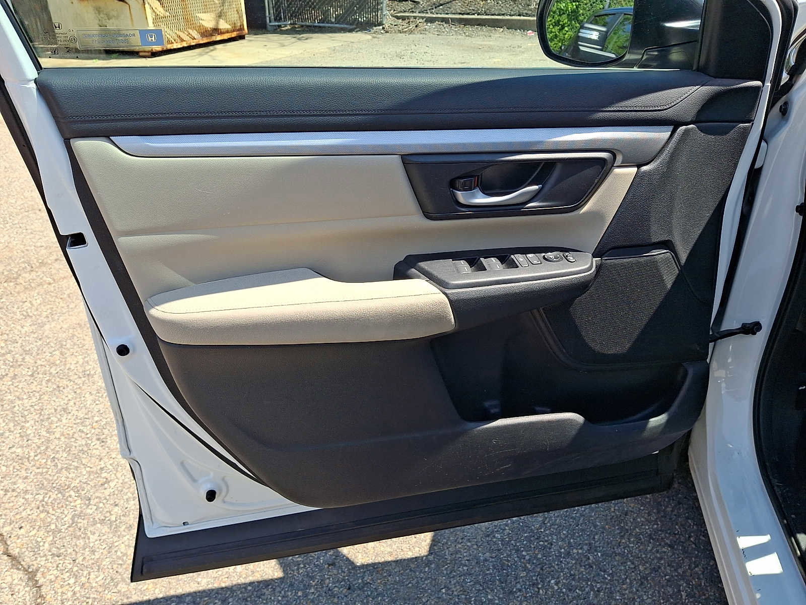Used 2018 Honda CR-V LX image 13