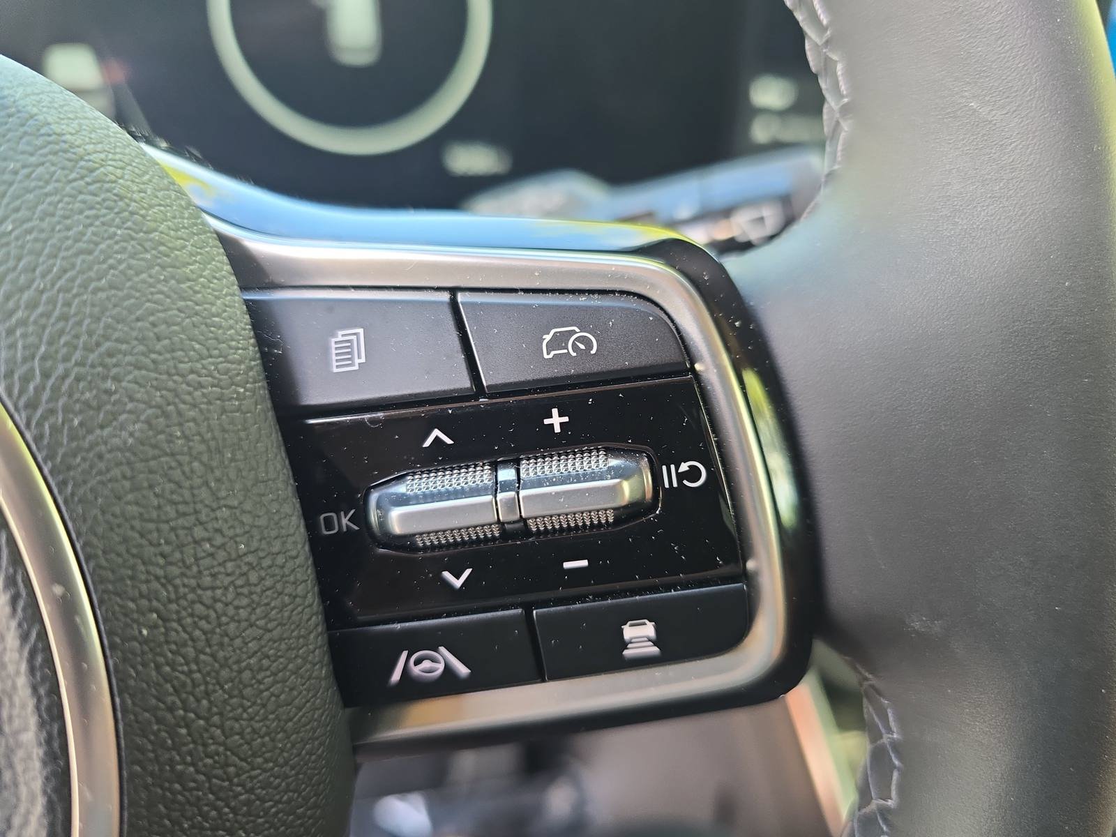 Used 2026 Kia Carnival SX Prestige FWD image 18