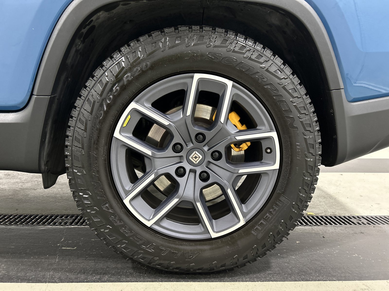 Used 2022 Rivian R1T Launch Edition AWD/4WD image 10