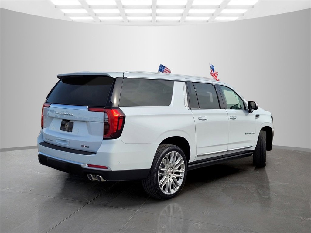 New 2026 GMC Yukon XL Denali w/ Denali Reserve Package image 4