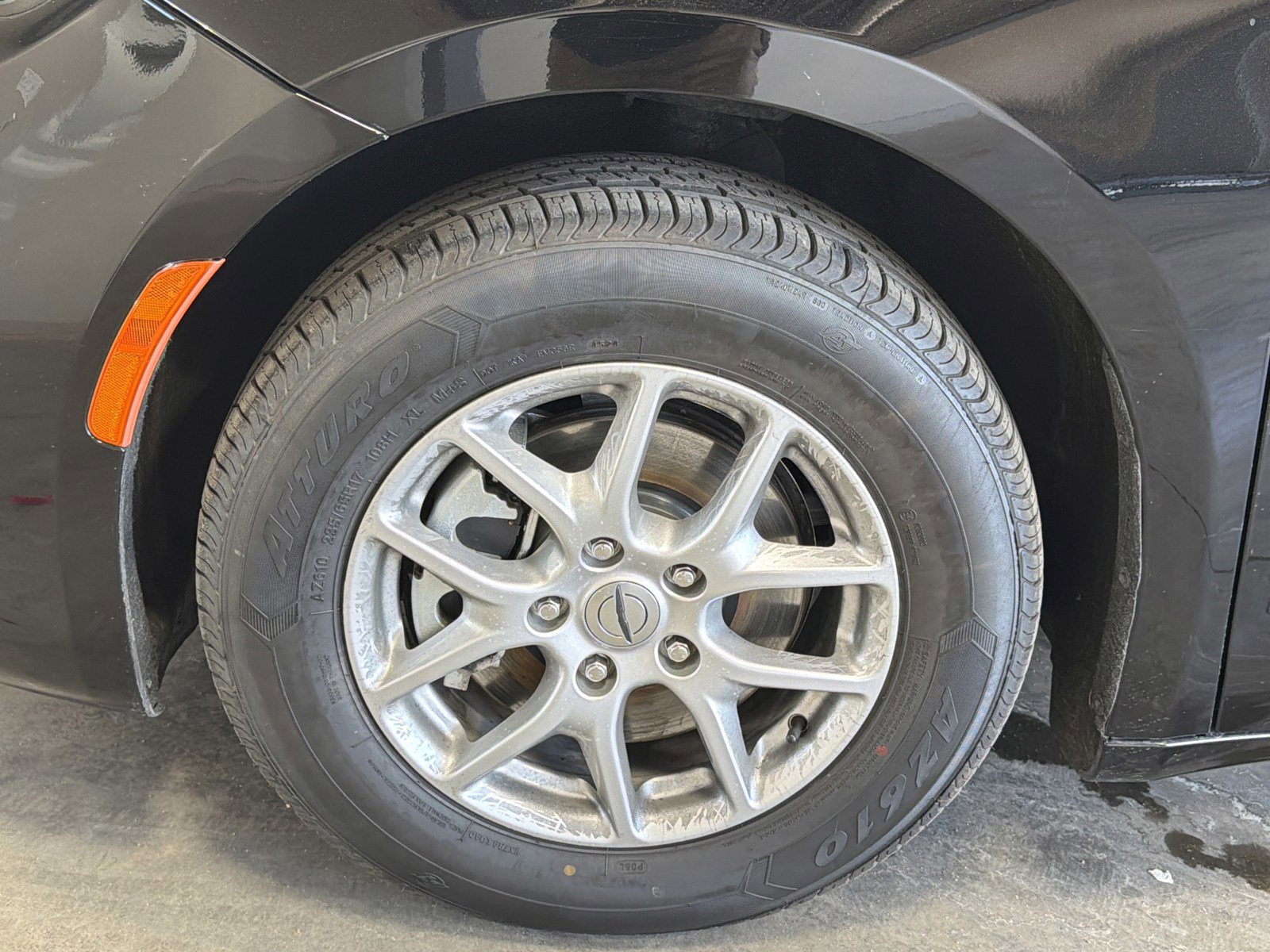 Used 2024 Chrysler Pacifica Touring-L image 15