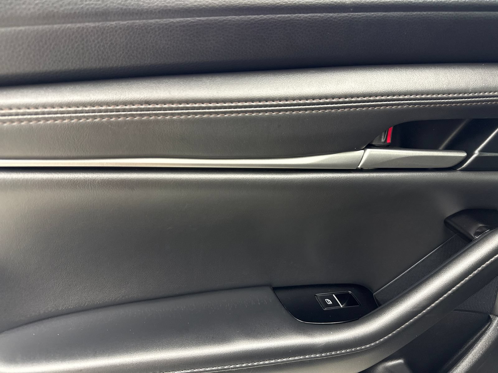 Used 2024 MAZDA MAZDA3 s FWD image 38