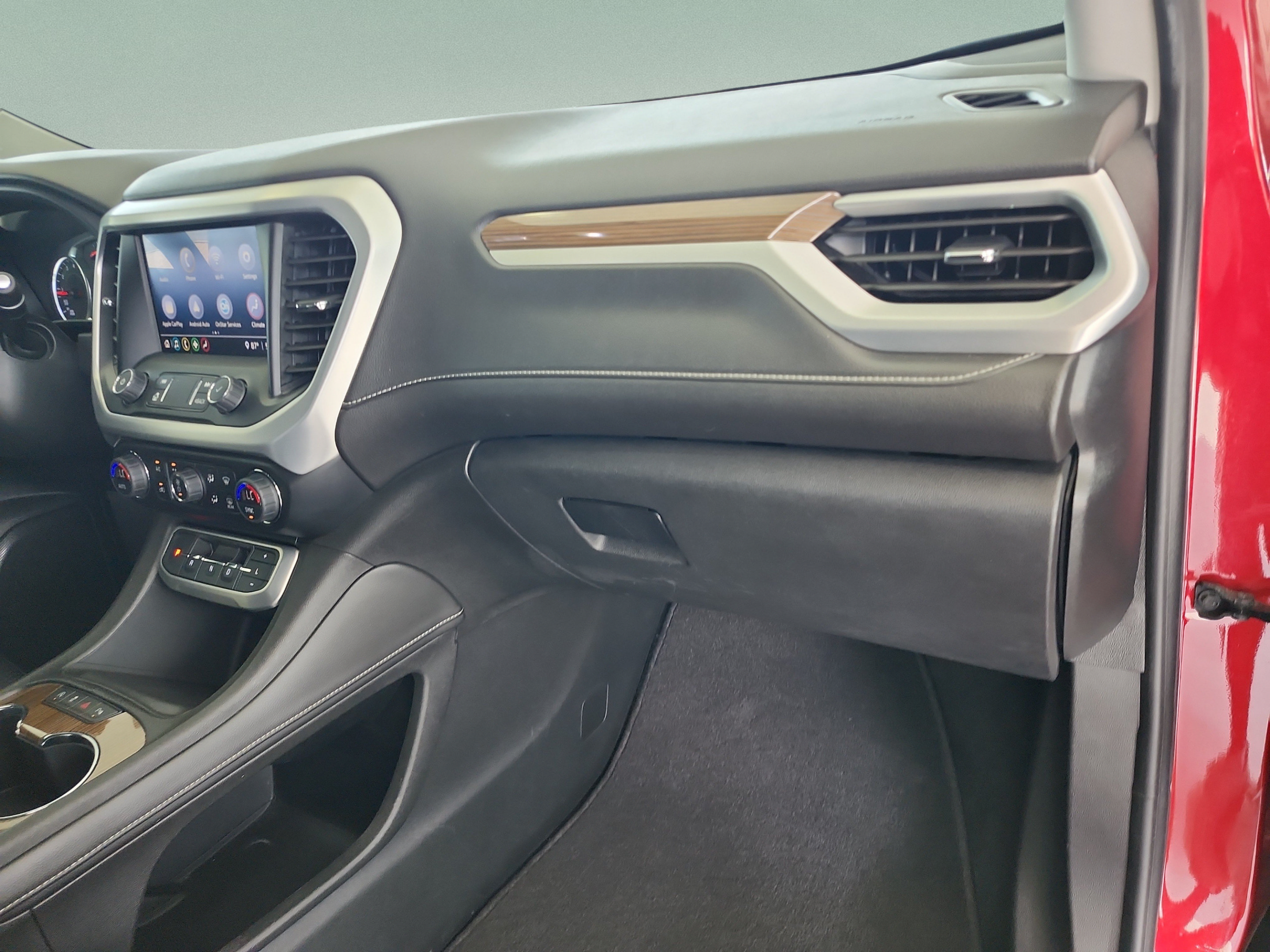 Used 2020 GMC Acadia SLE w/ Driver Convenience Package FWD image 21