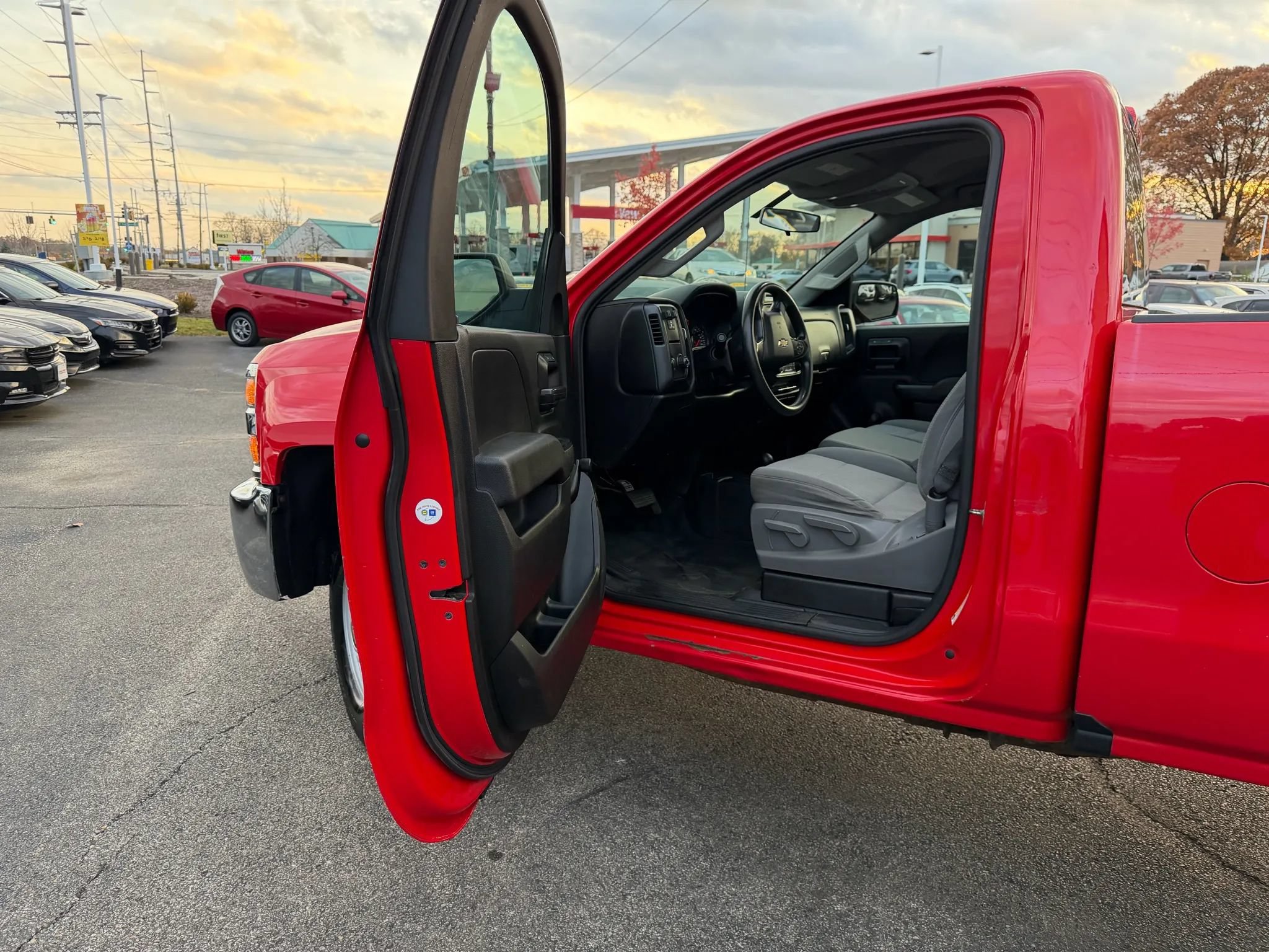 Used 2018 Chevrolet Silverado 2500 W/T w/ Snow Plow Prep Package AWD/4WD image 18