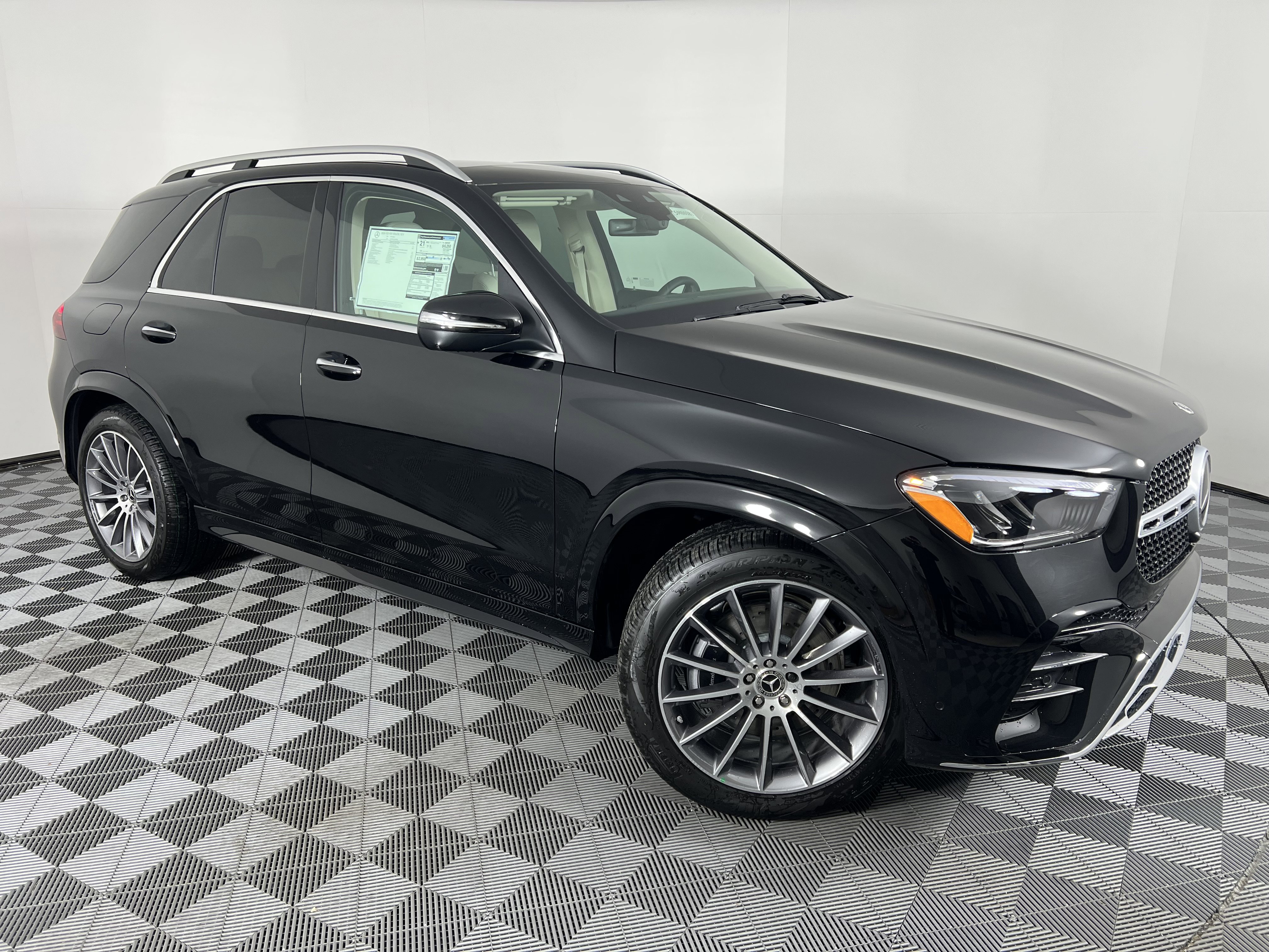 New 2026 Mercedes-Benz GLE 450 4MATIC image 2