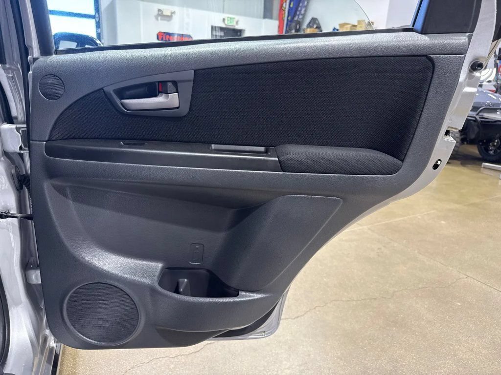 Used 2012 Suzuki SX4 Premium AWD/4WD image 22