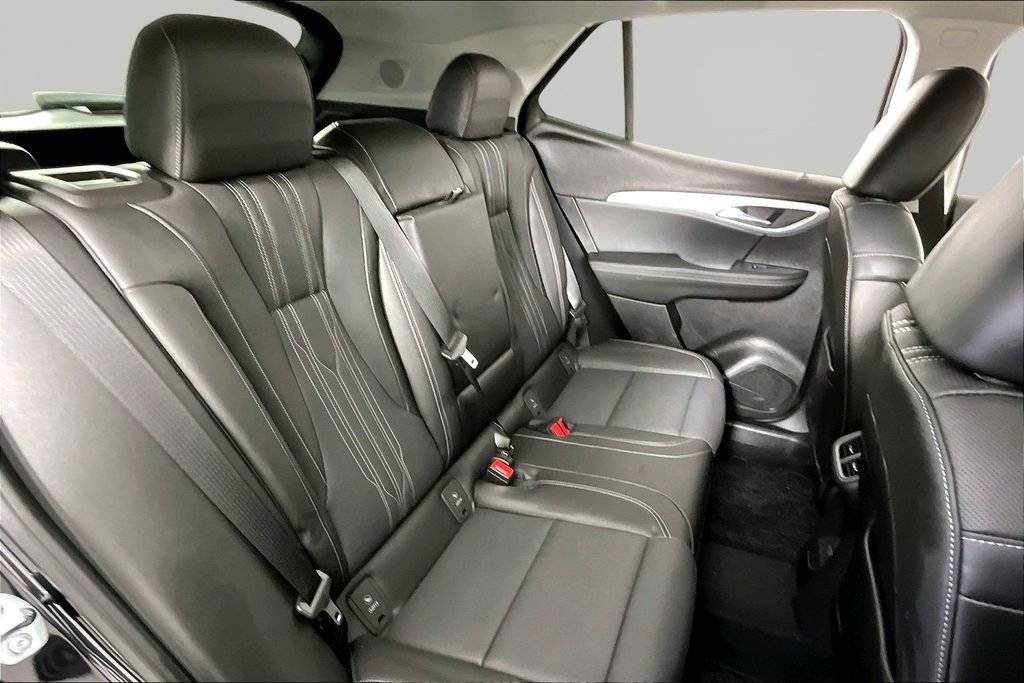 Certified 2024 Buick Envision Avenir AWD/4WD image 24