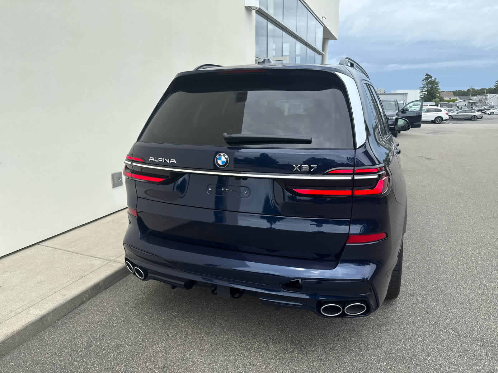 New 2026 BMW ALPINA XB7 image 14