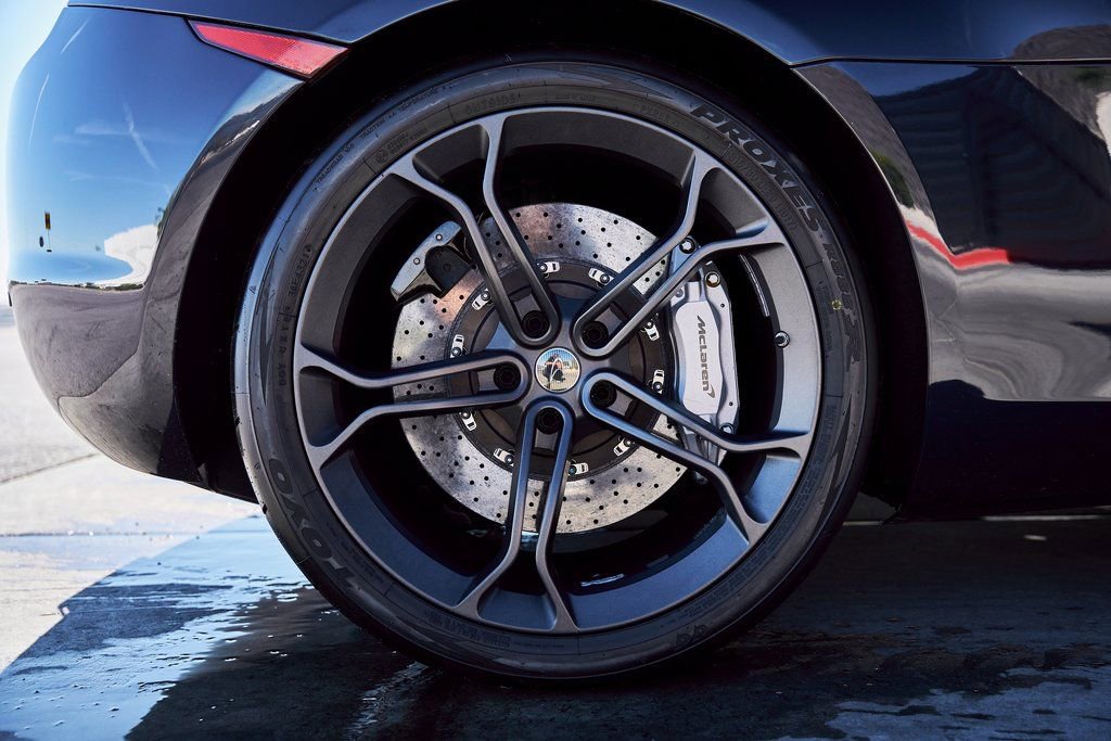 Used 2012 McLaren MP4-12C Coupe image 27