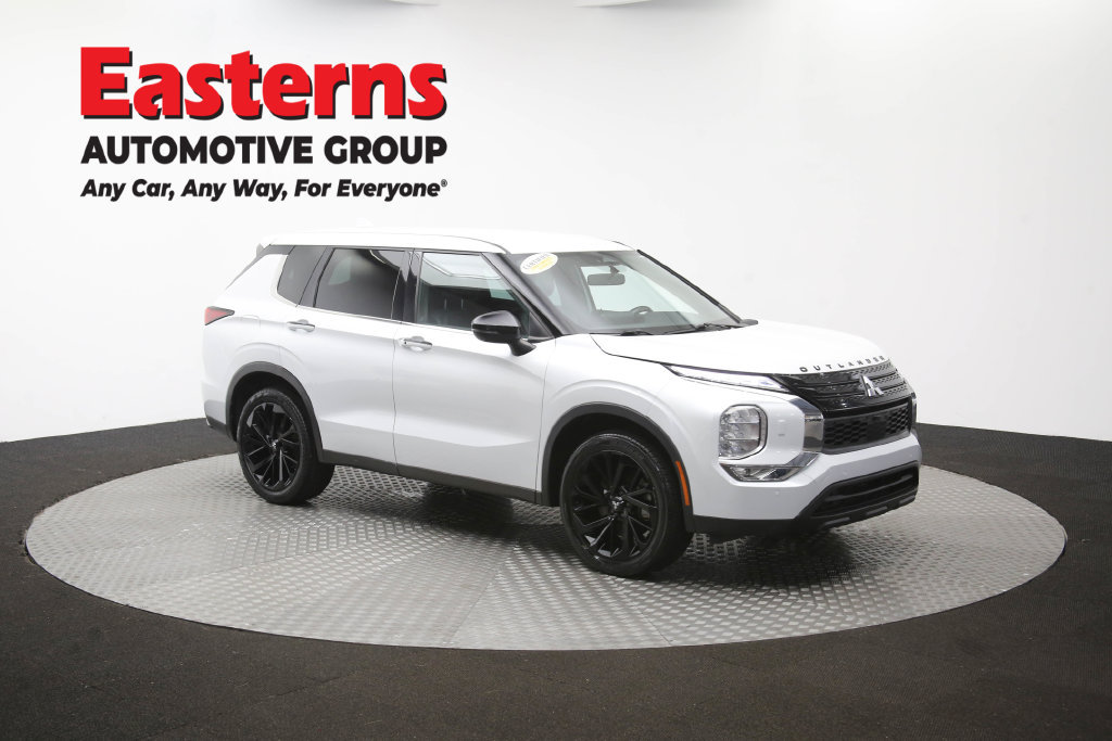 Used 2023 Mitsubishi Outlander SE Black Edition AWD/4WD image 51