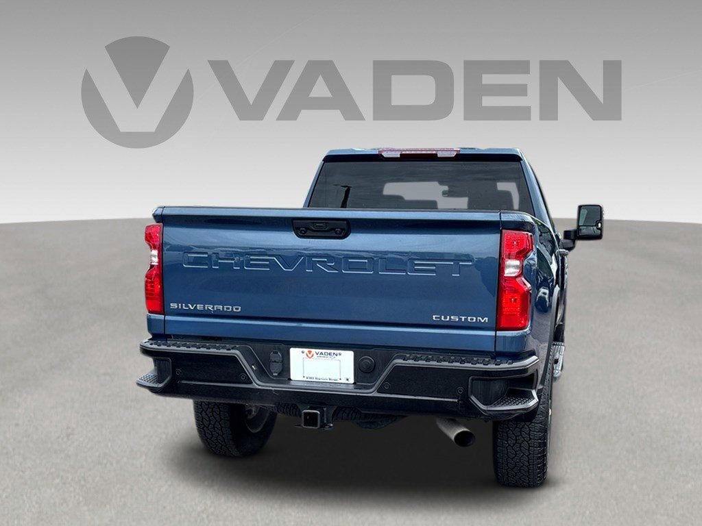 Used 2025 Chevrolet Silverado 2500 Custom w/ Custom Value Package AWD/4WD image 17