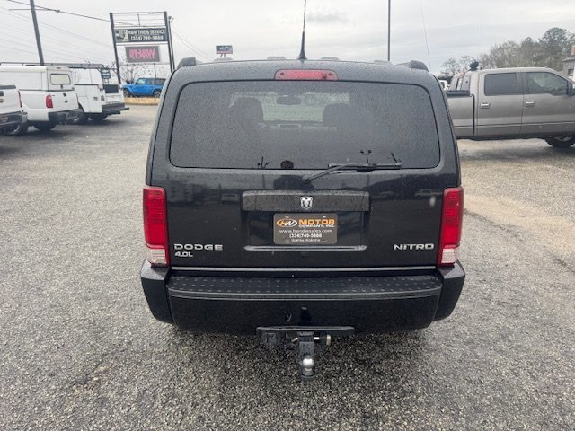 Used 2011 Dodge Nitro Heat image 7