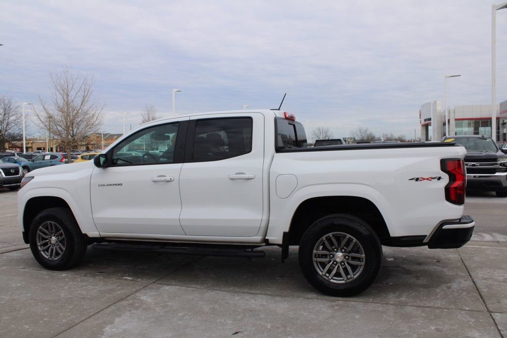 Used 2023 Chevrolet Colorado LT w/ LT Convenience Package II image 4