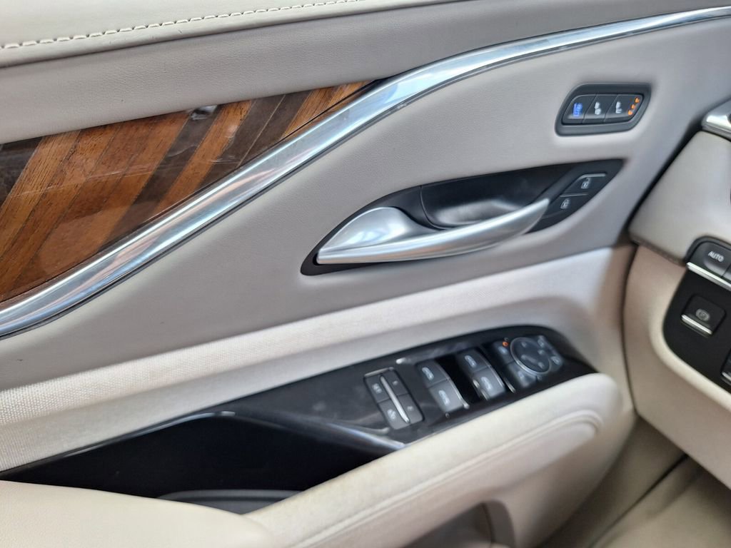 Certified 2024 Cadillac Escalade ESV Premium Luxury Platinum AWD/4WD image 19