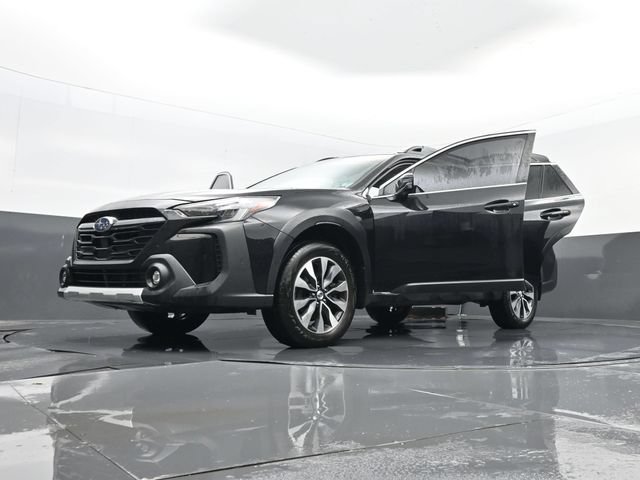 Used 2025 Subaru Outback Limited AWD/4WD image 37