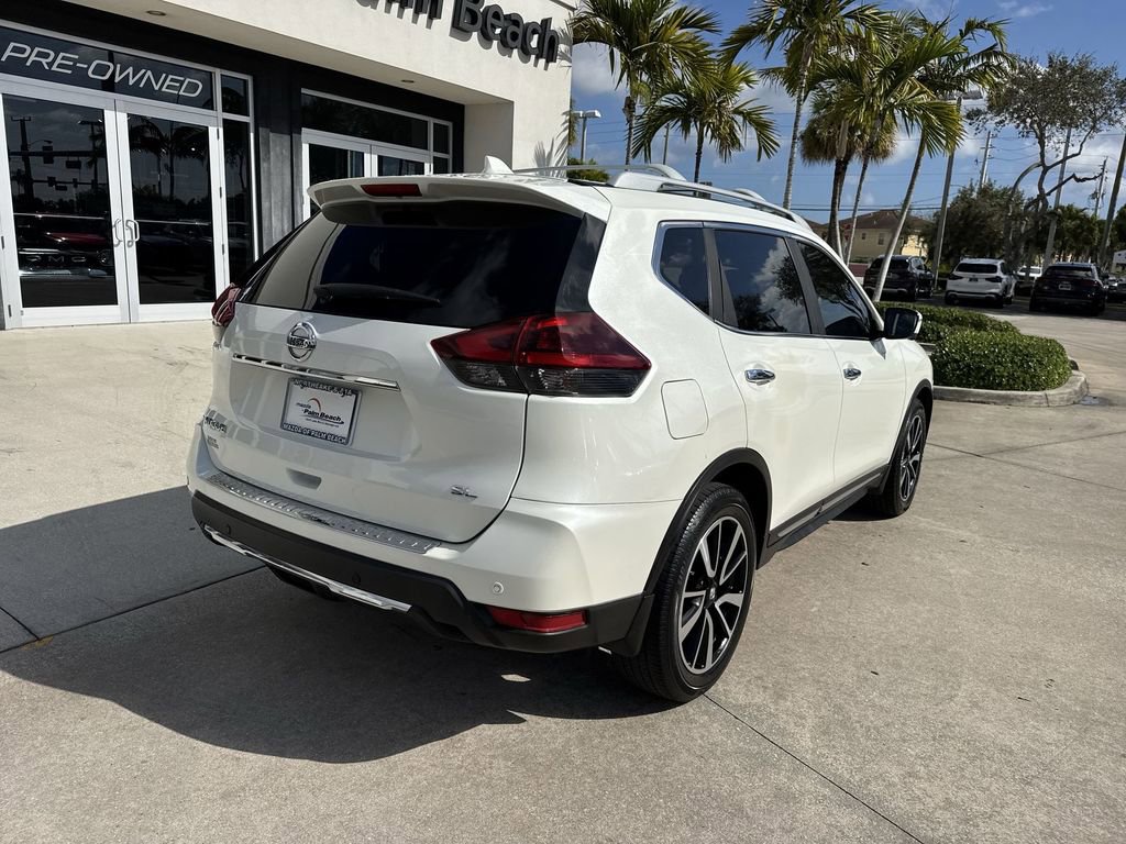 Used 2020 Nissan Rogue SL w/ Premium Package image 3