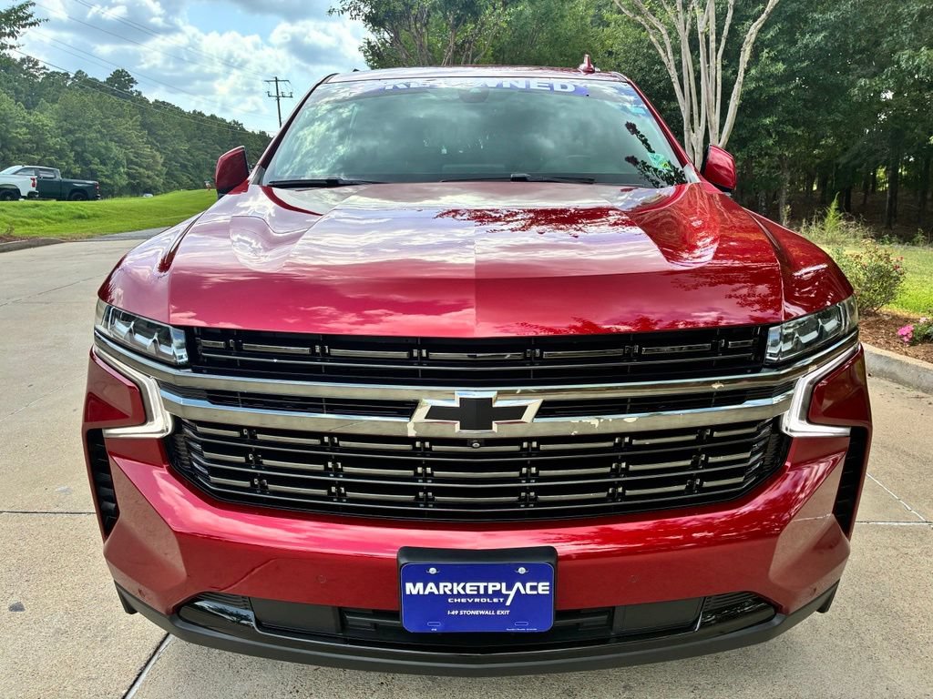 Certified 2022 Chevrolet Suburban RST w/ Sport Performance Package RWD image 2