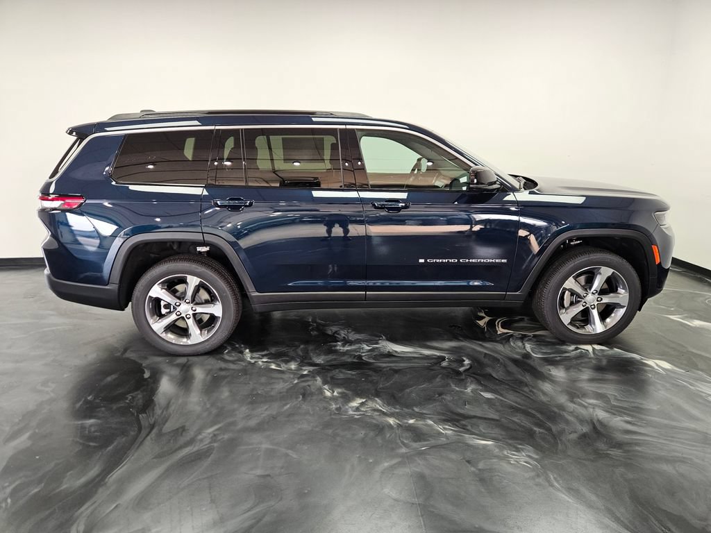 New 2026 Jeep Grand Cherokee L Limited AWD/4WD image 26