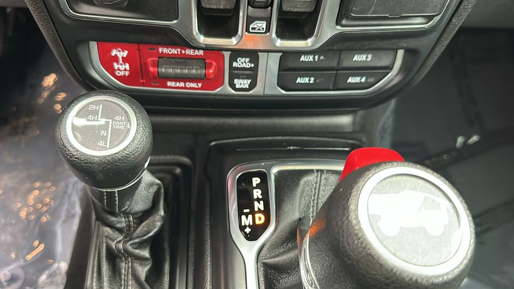 Used 2024 Jeep Wrangler Unlimited Rubicon 4xe image 28