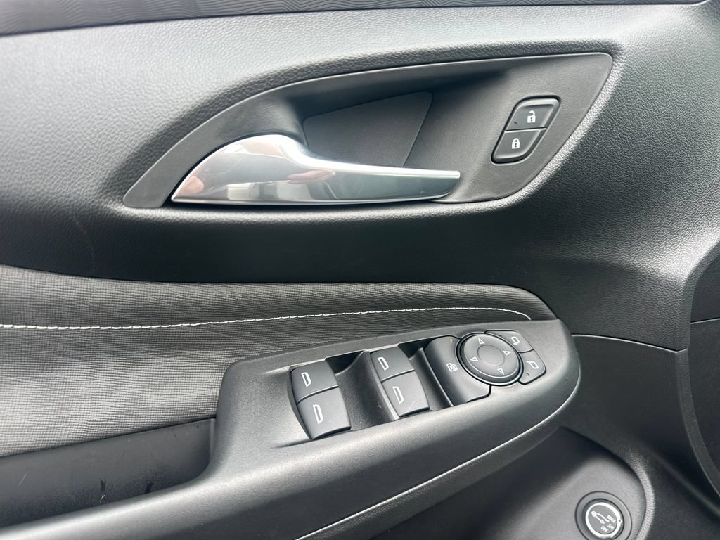 New 2026 Buick Envista Sport Touring w/ Studio Series FWD image 15