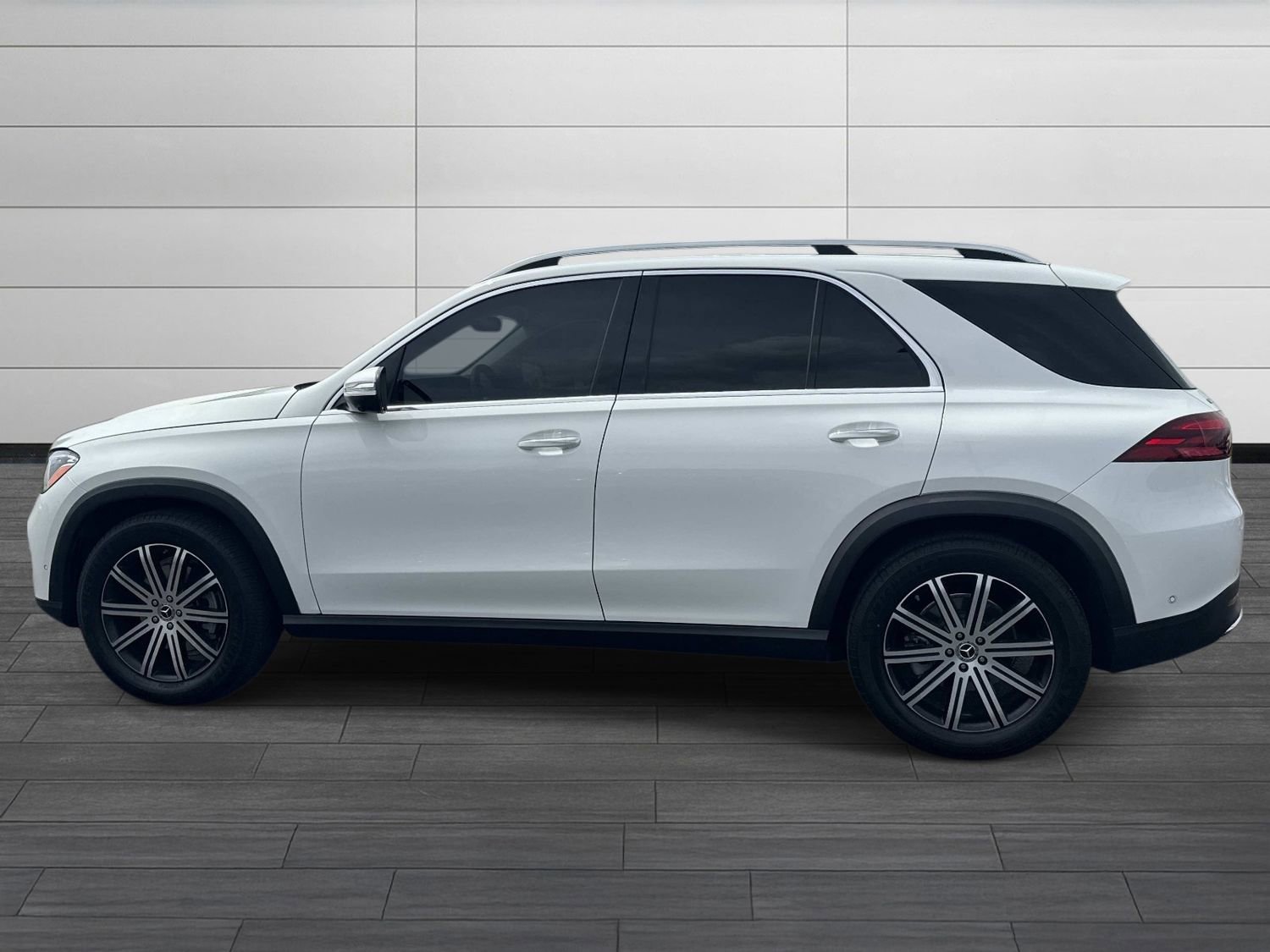 Used 2025 Mercedes-Benz GLE 350 4MATIC image 7