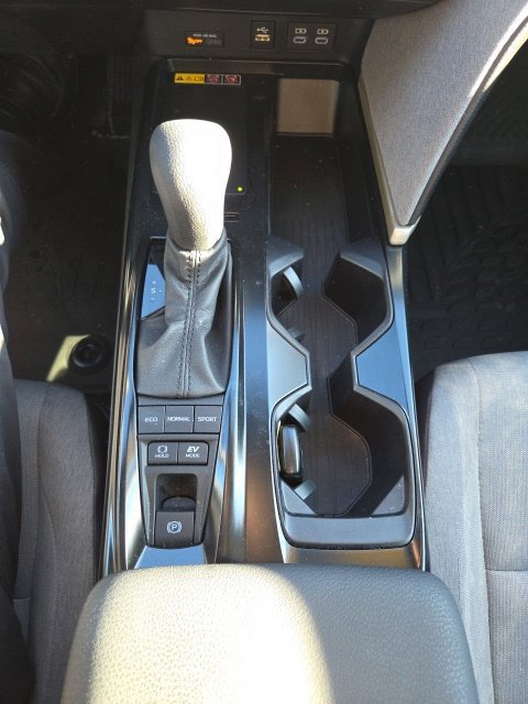 Used 2025 Toyota Camry LE w/ Convenience Package AWD/4WD image 20