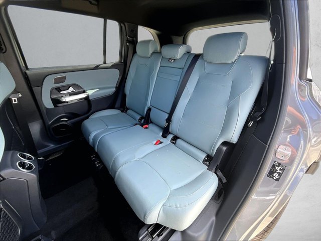 New 2026 Mercedes-Benz GLB 250 image 12