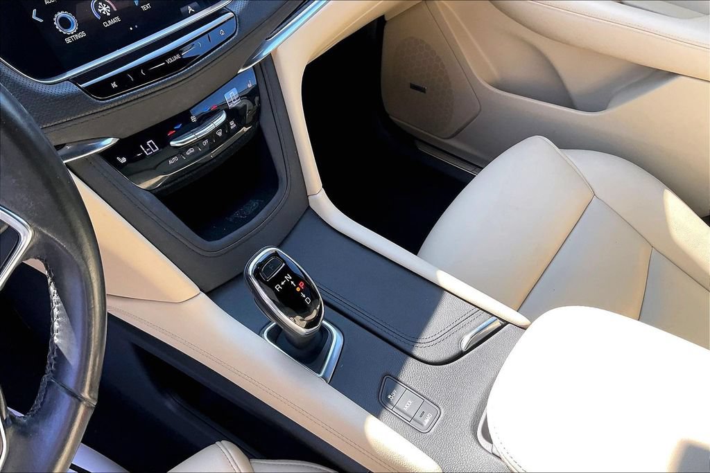 Used 2019 Cadillac XT5 AWD image 21