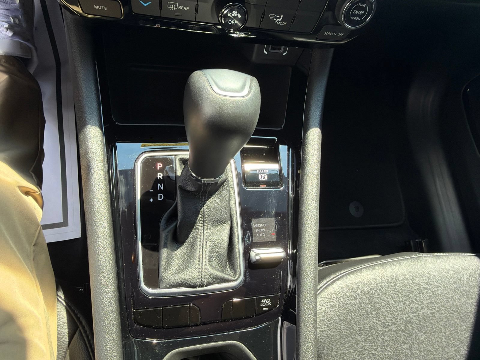 Used 2026 Jeep Compass Latitude AWD/4WD image 15