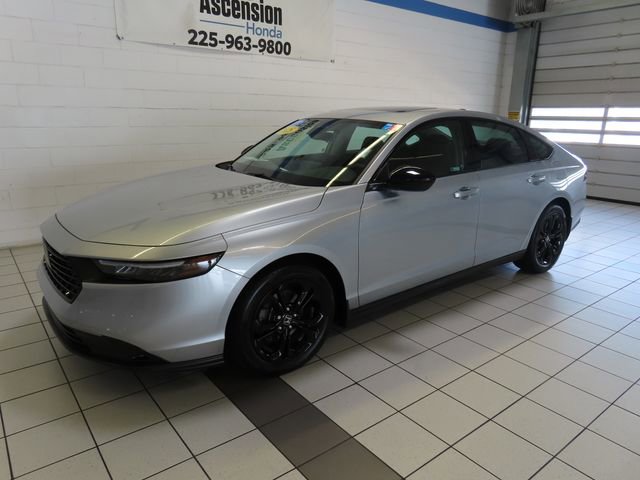 Certified 2025 Honda Accord SE image 2