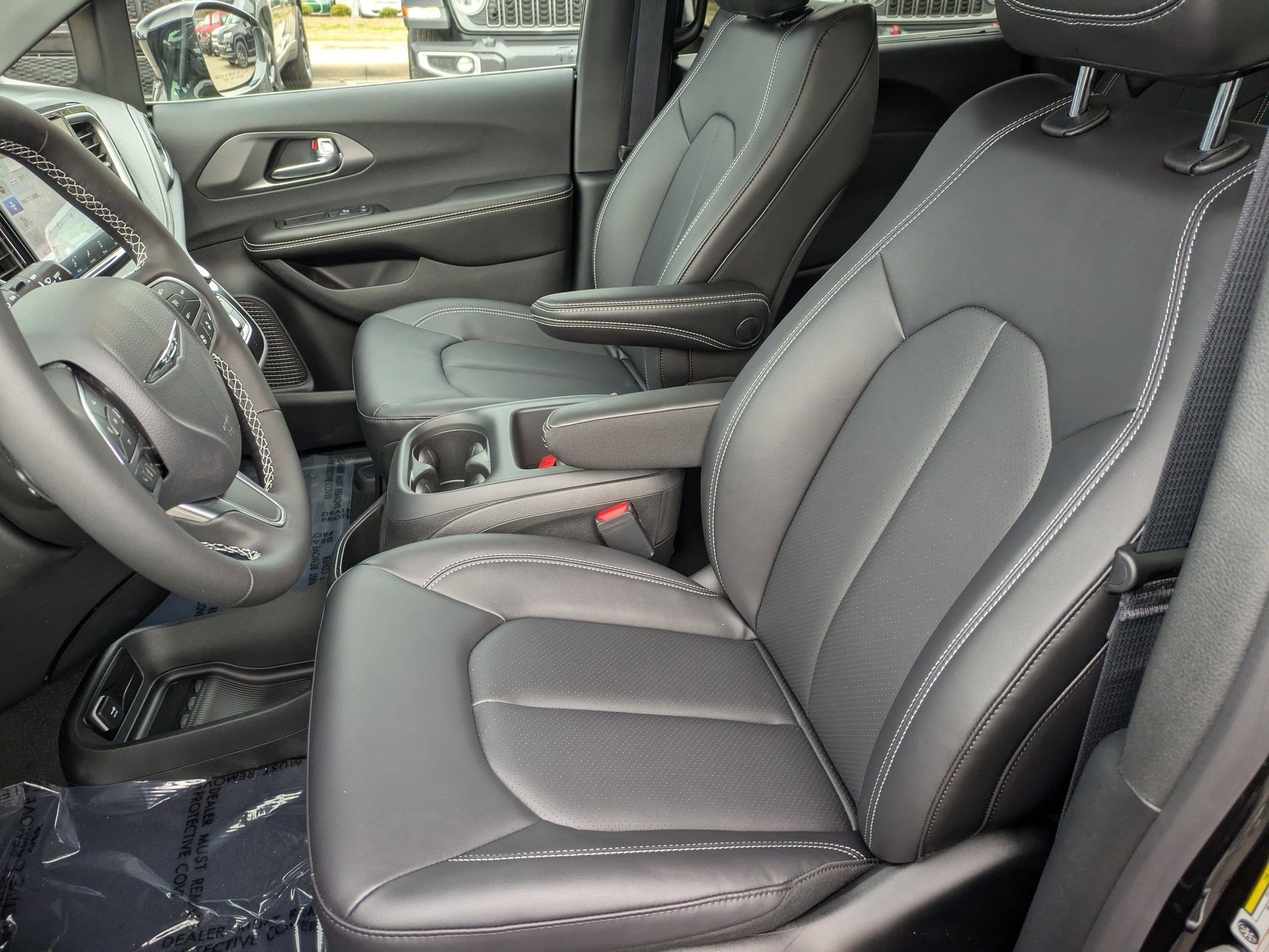 New 2026 Chrysler Pacifica Select image 17