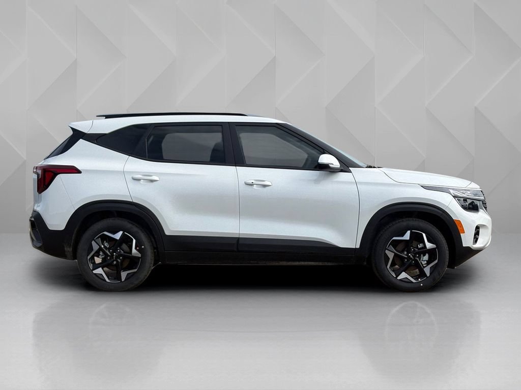 New 2026 Kia Seltos S FWD image 4
