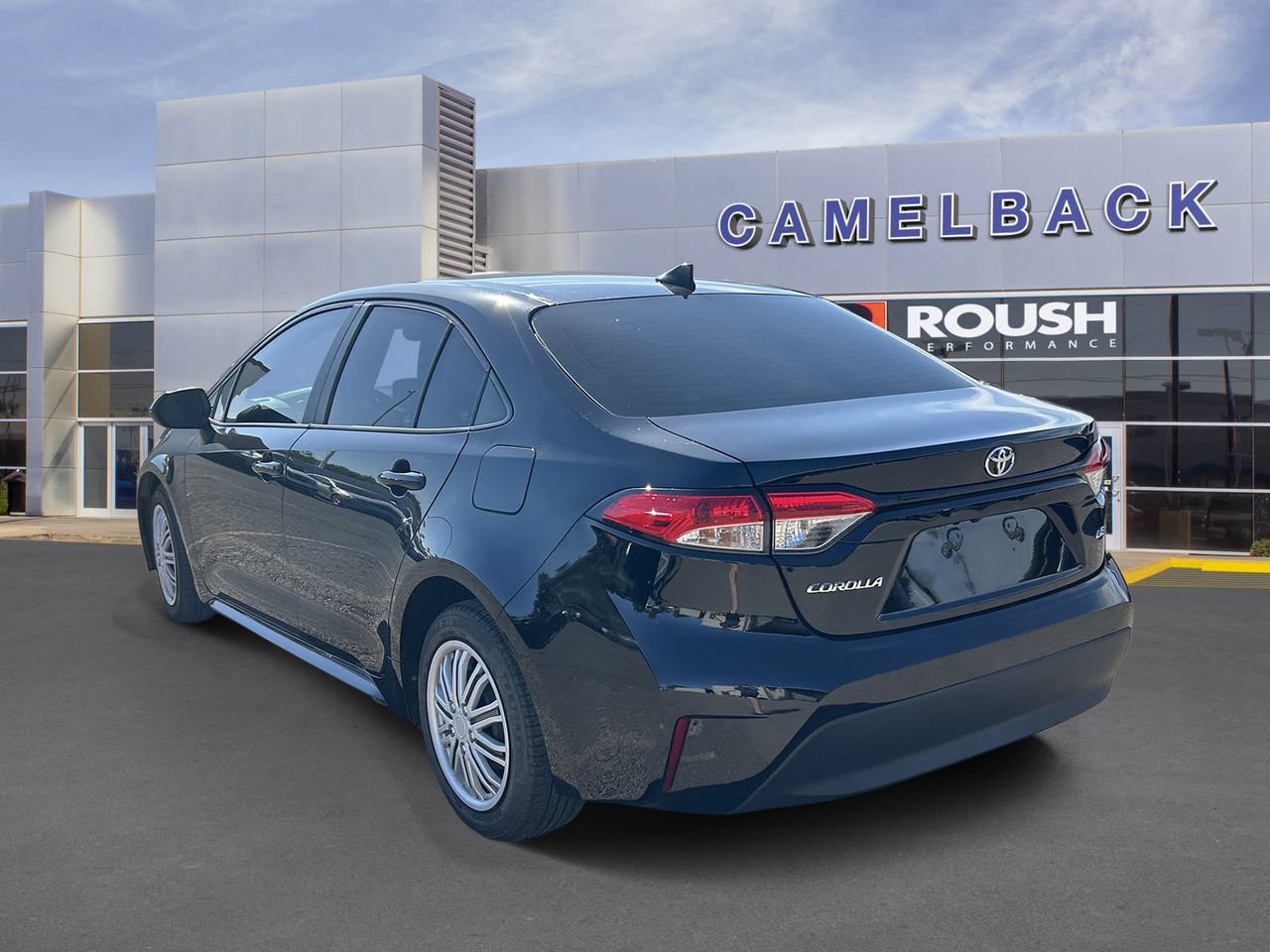 Used 2023 Toyota Corolla LE FWD image 7