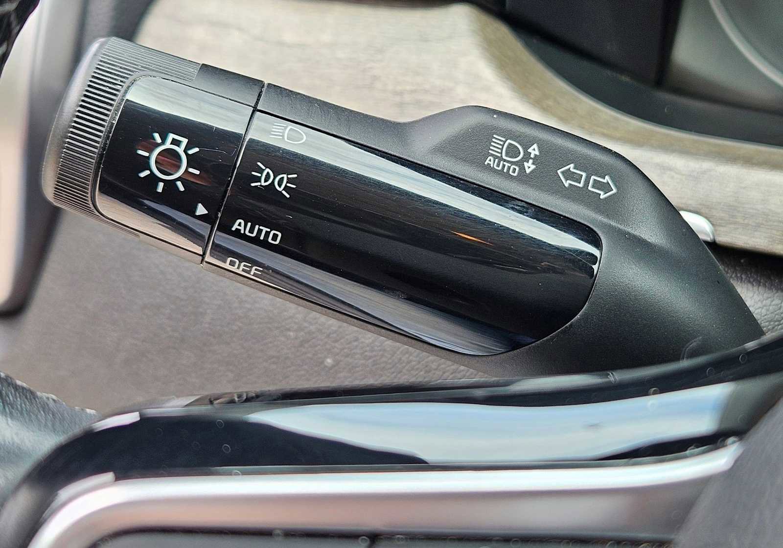 Certified 2023 Kia Sorento S image 25