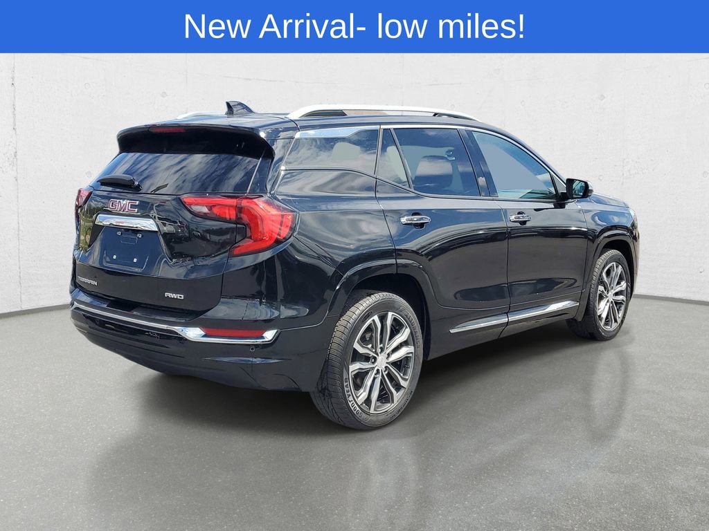 Used 2021 GMC Terrain Denali w/ Denali Premium Package AWD/4WD image 7