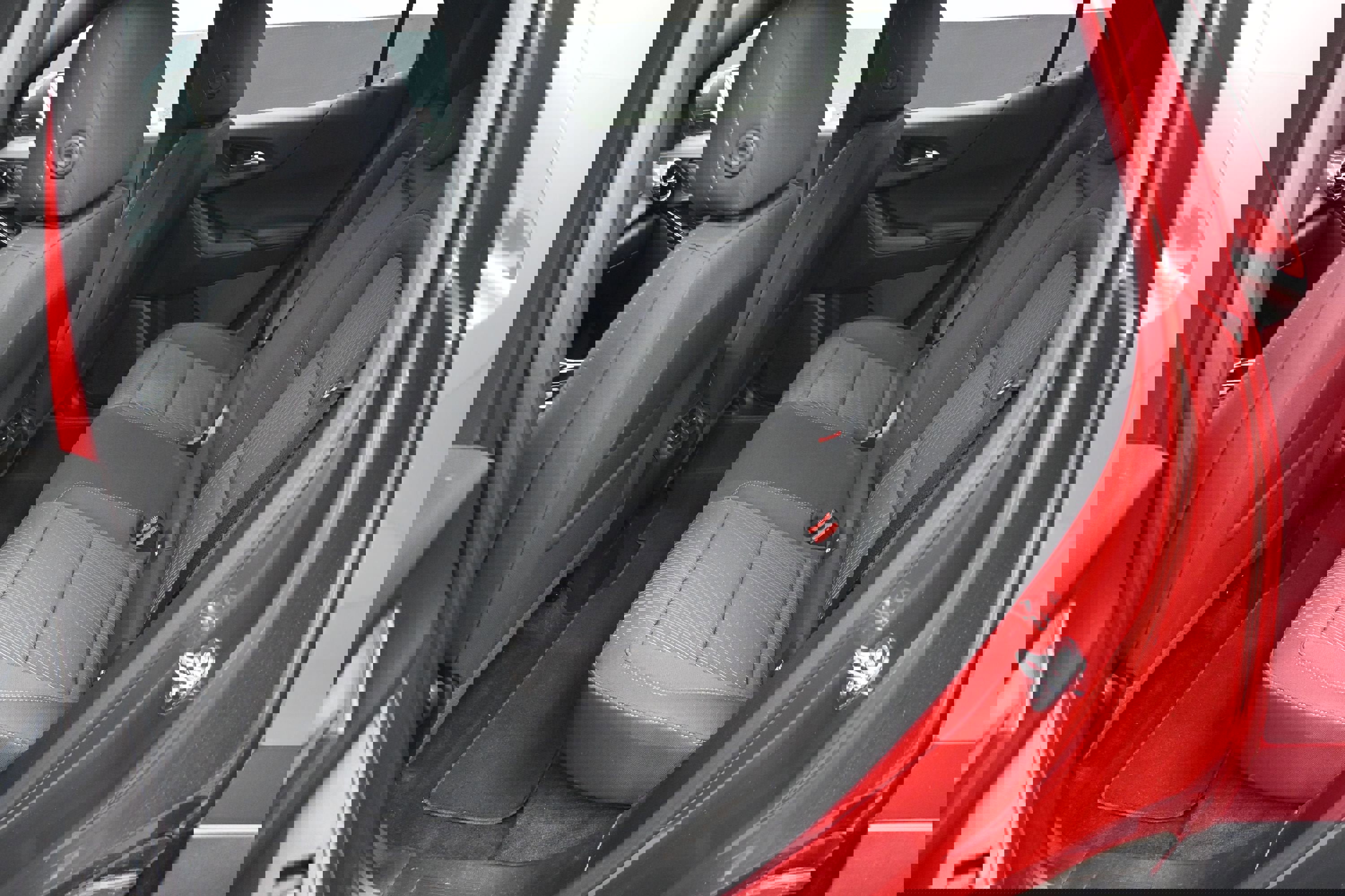 Used 2026 Chevrolet Equinox LT AWD/4WD image 25