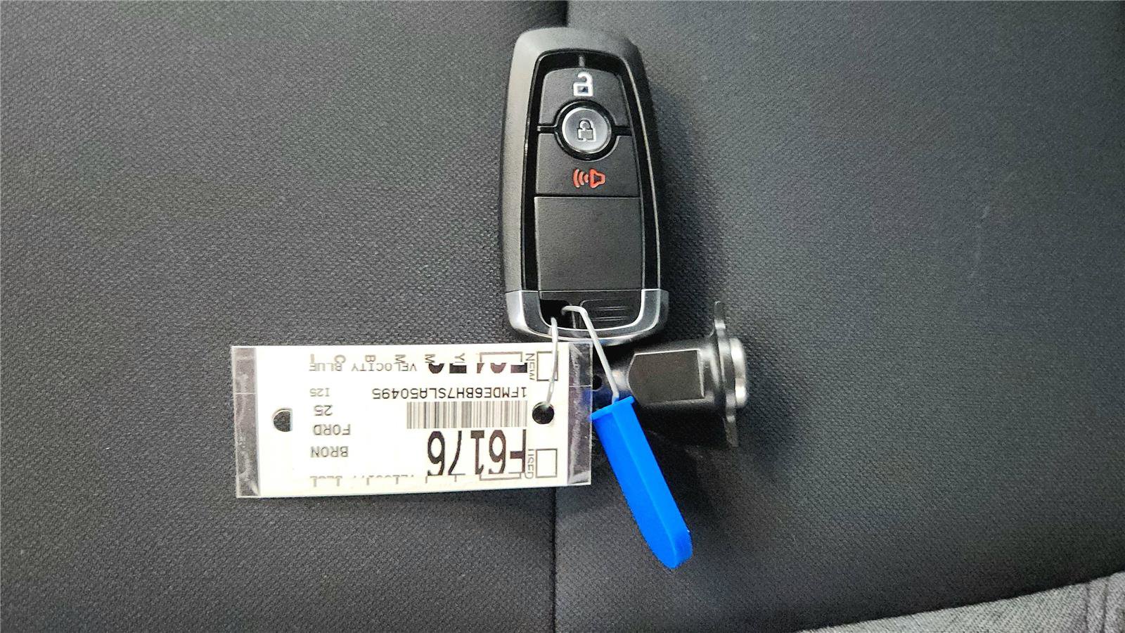 New 2025 Ford Bronco 4-Door image 39