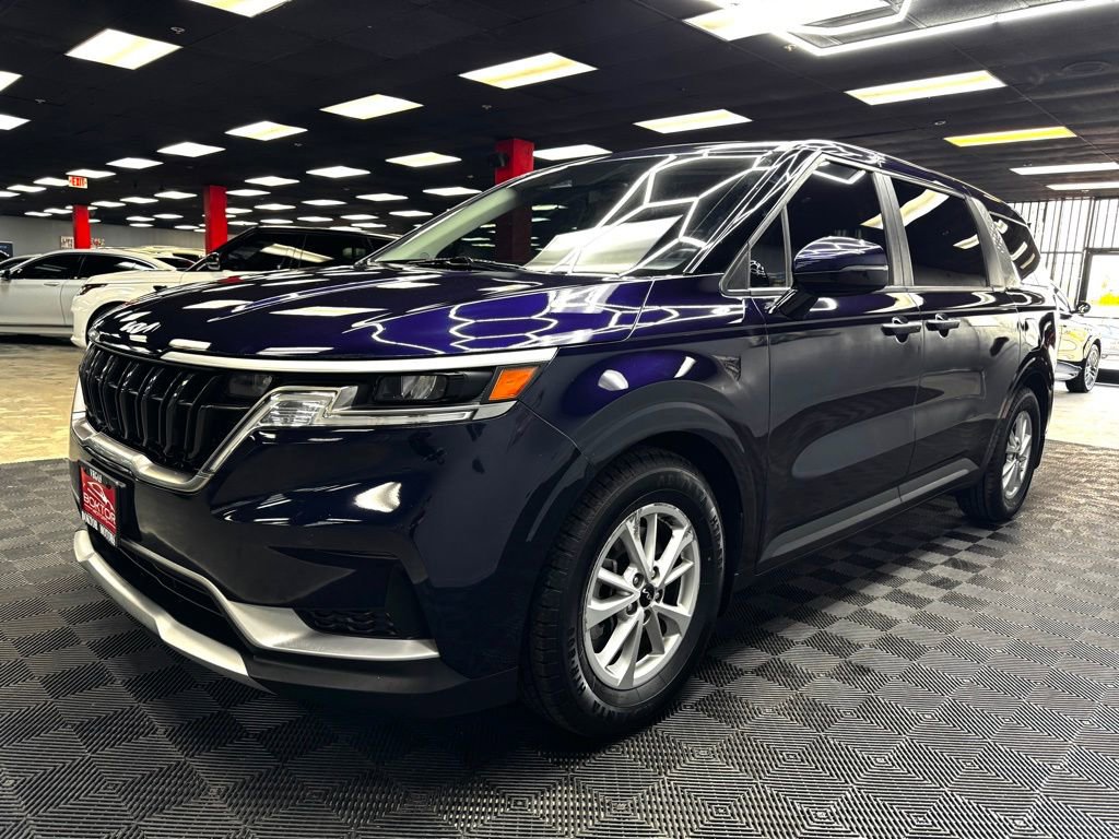 Used 2024 Kia Carnival LX FWD image 7