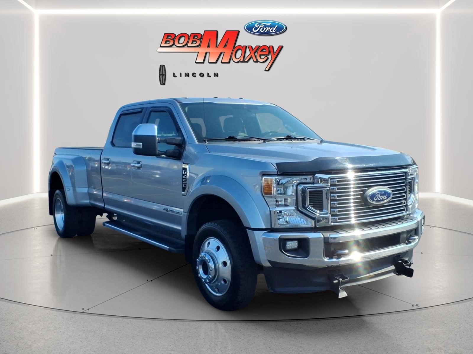 Used 2020 Ford F450 XLT w/ XLT Premium Package AWD/4WD image 3