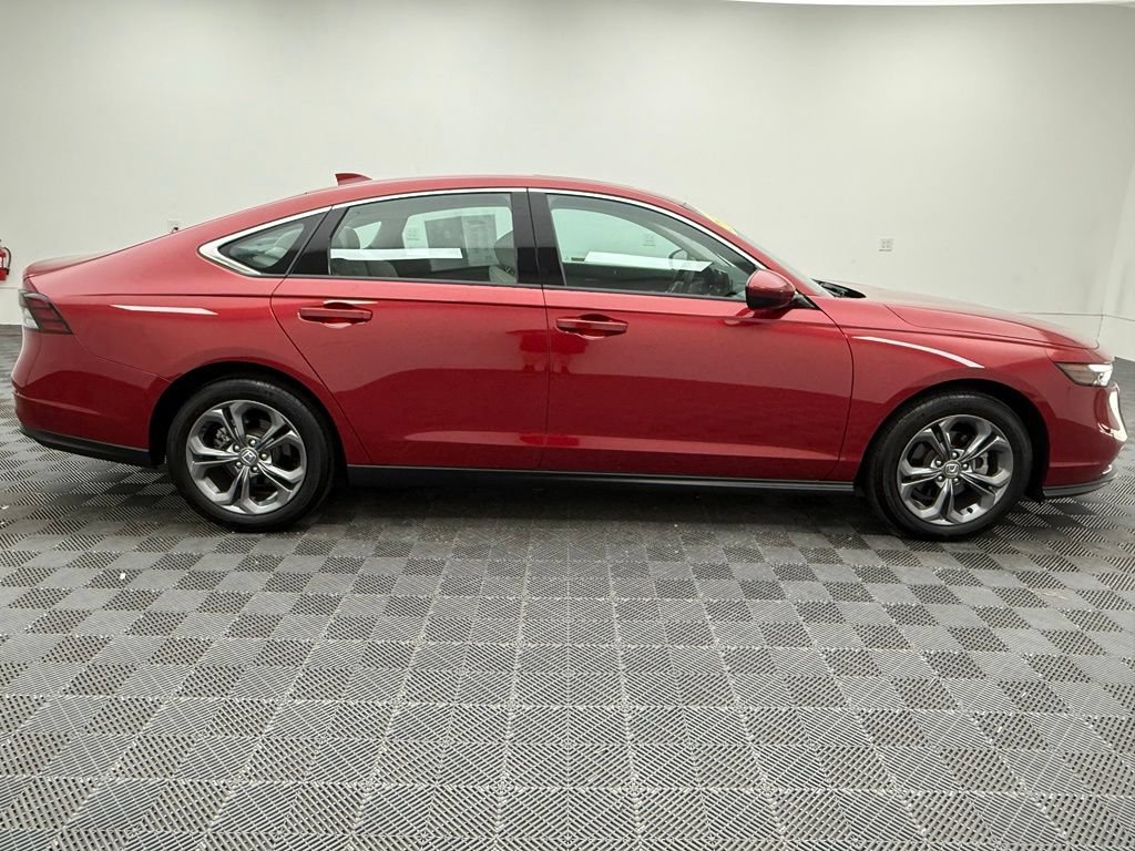 Used 2024 Honda Accord EX image 7
