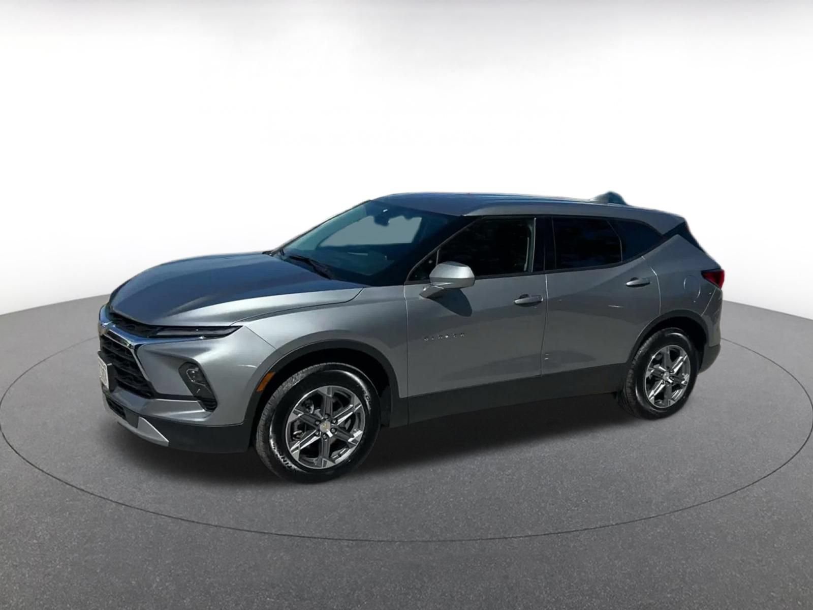 Used 2026 Chevrolet Blazer LT AWD/4WD image 7