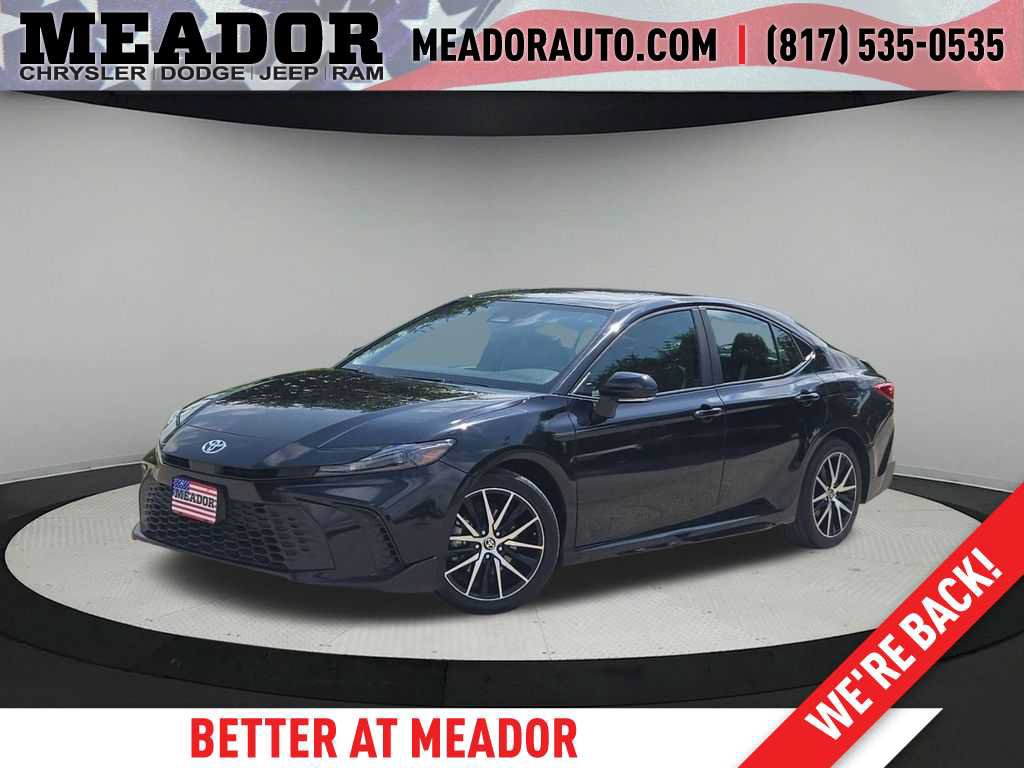 Used 2025 Toyota Camry SE