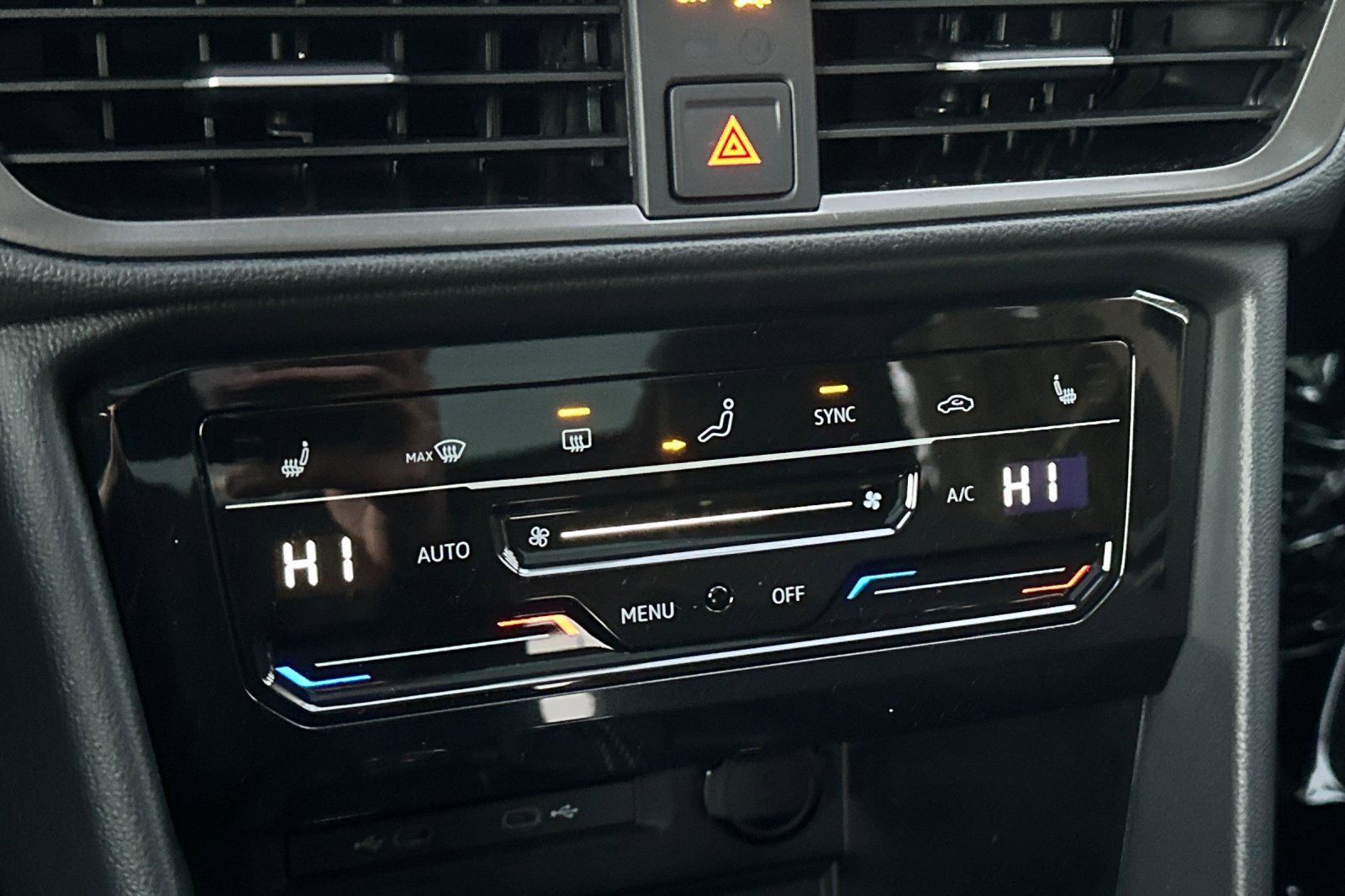 New 2026 Volkswagen Taos SE image 20