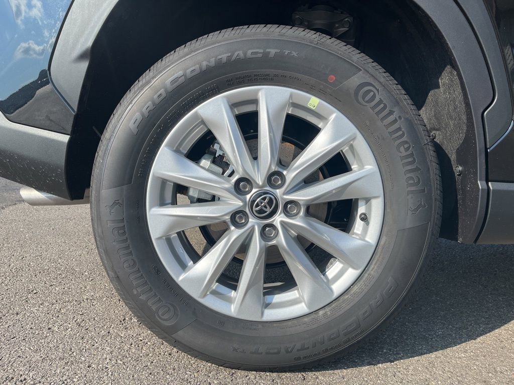 New 2026 Toyota Corolla Cross LE image 11