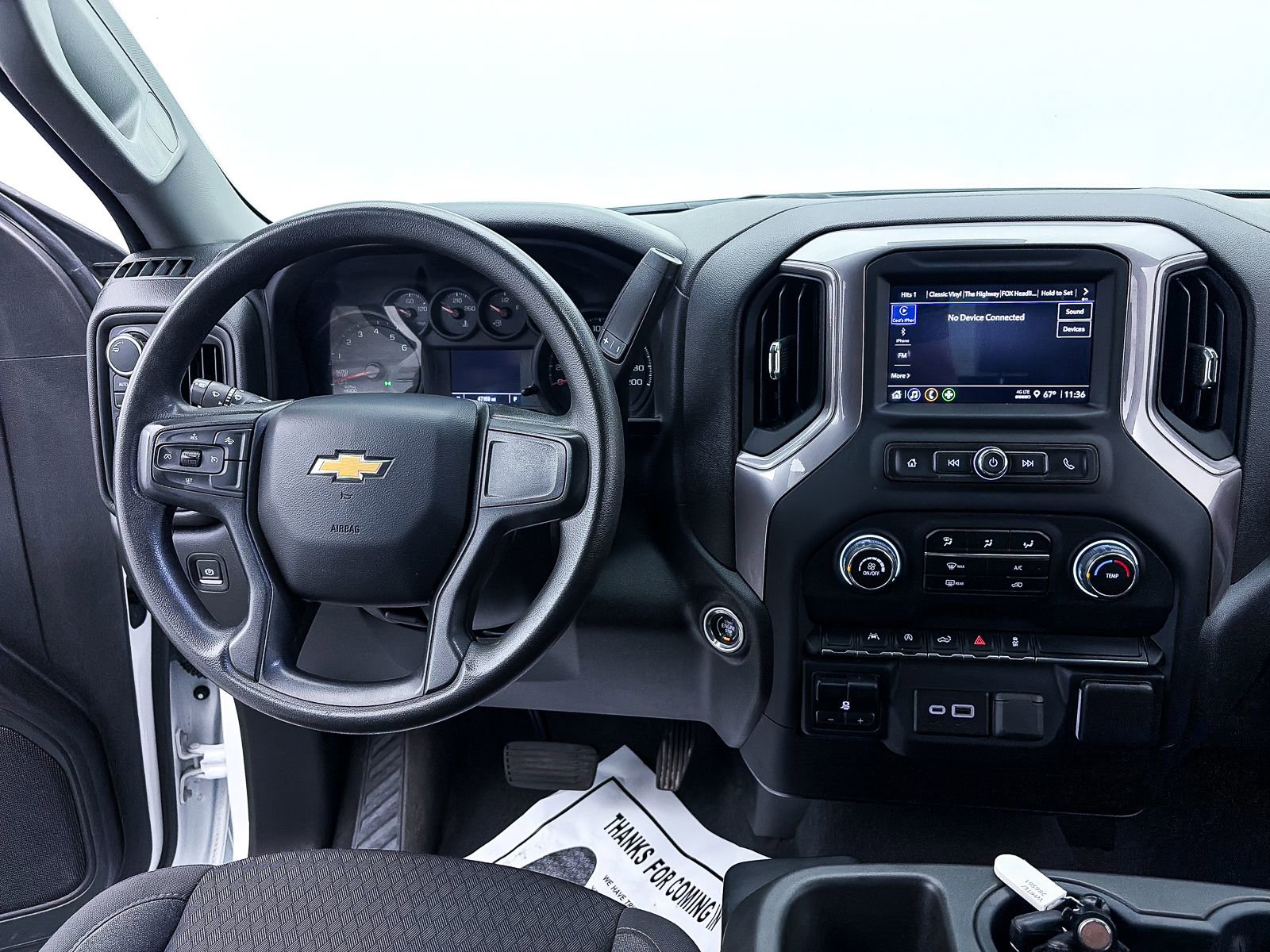 Used 2023 Chevrolet Silverado 1500 Custom image 4