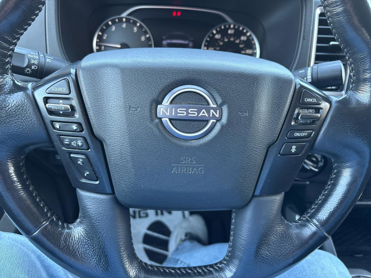 Used 2022 Nissan Frontier SV AWD/4WD image 32