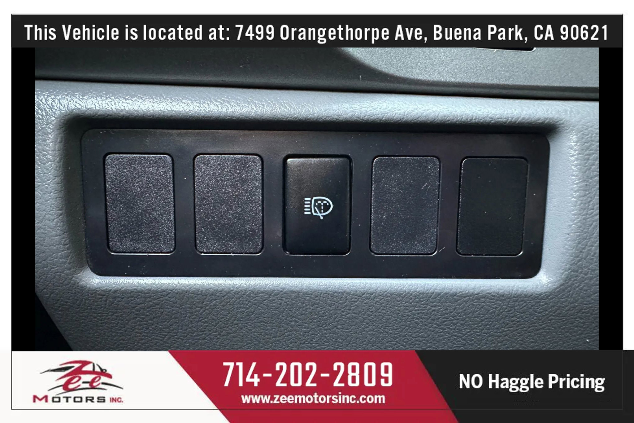 Used 2016 Toyota Sequoia SR5 image 32