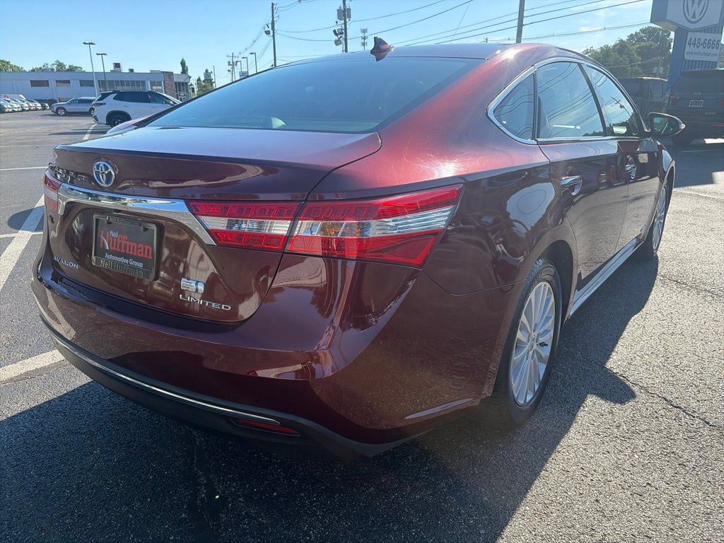 Used 2015 Toyota Avalon Limited w/ Technology Package FWD image 7